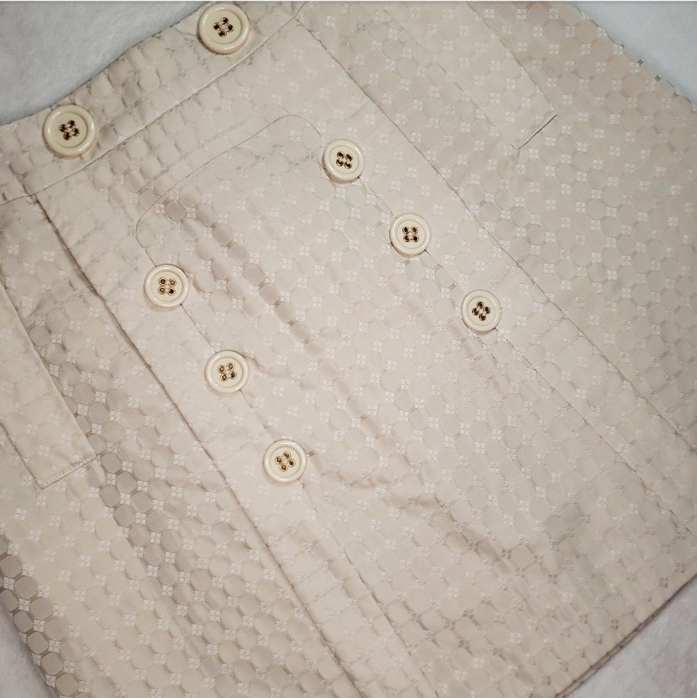 BCBG Maxazria Cream Button Front Skirt Size 10